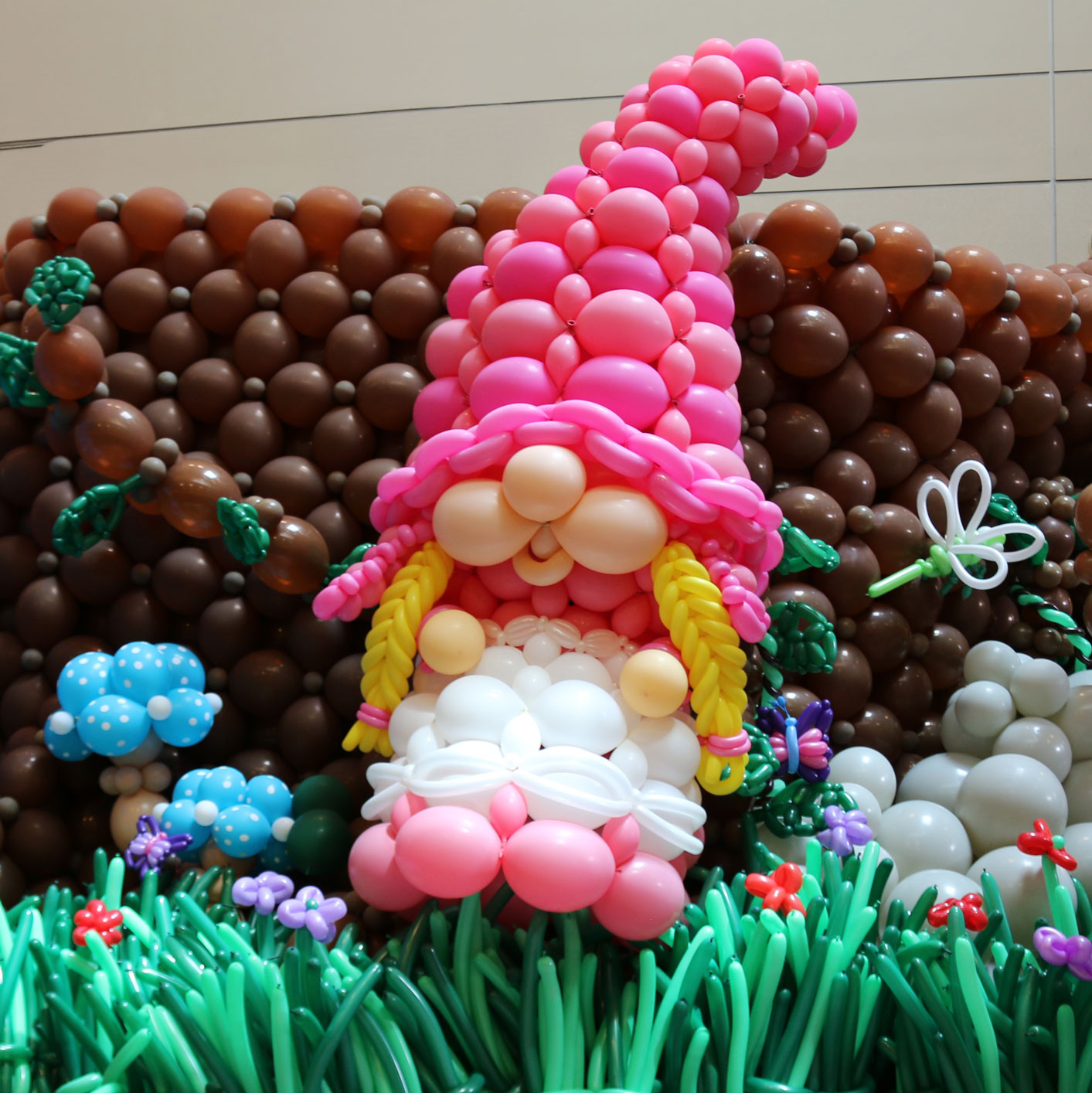 Gen Con Balloon Sculpture